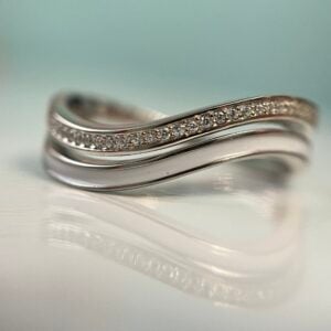 Adeline Wave Ring | Breastmilk Ring